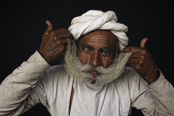 Does a Bearded Subject Win You a Portrait Contest?