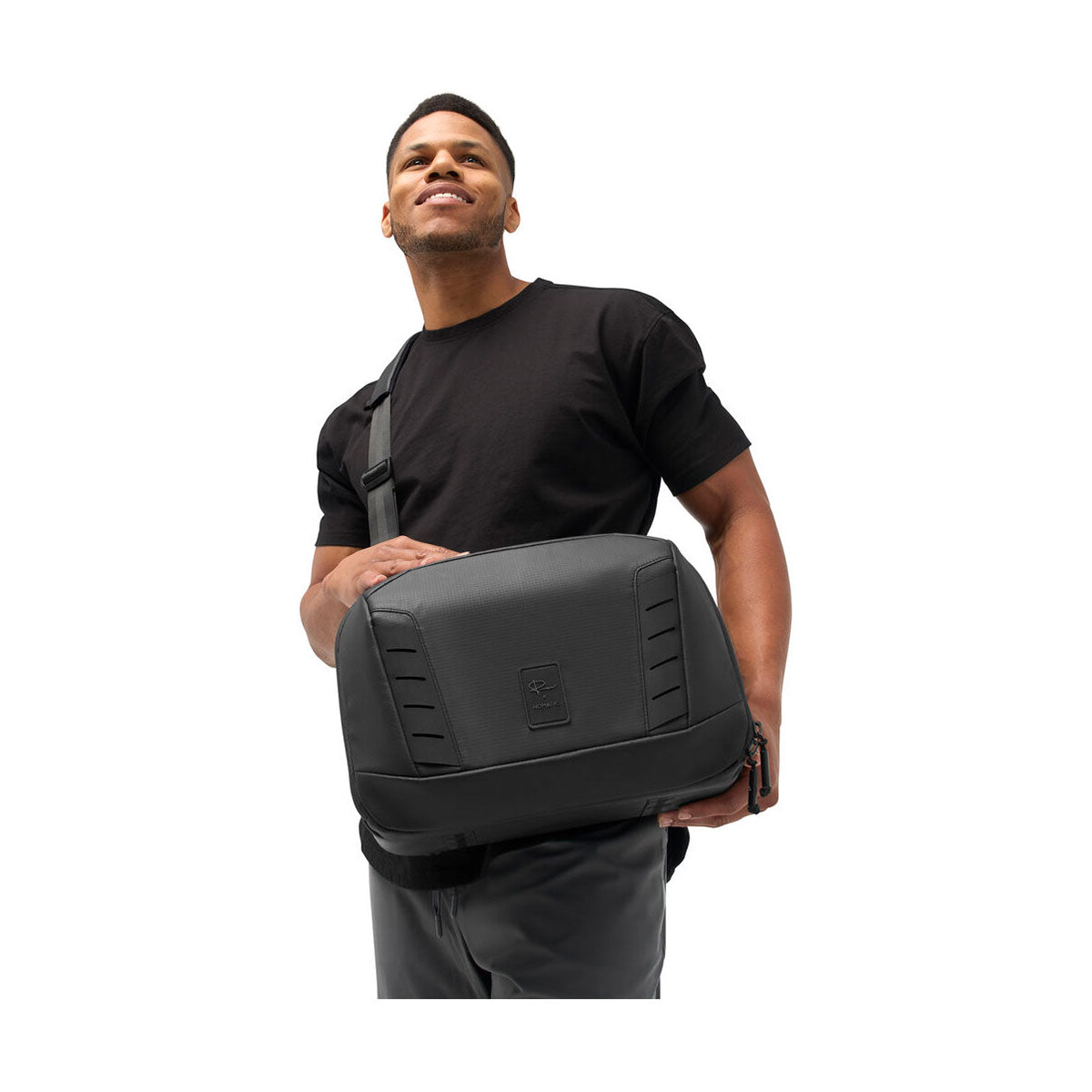 Nomatic McKinnon Camera Messenger Sling 13L - Black