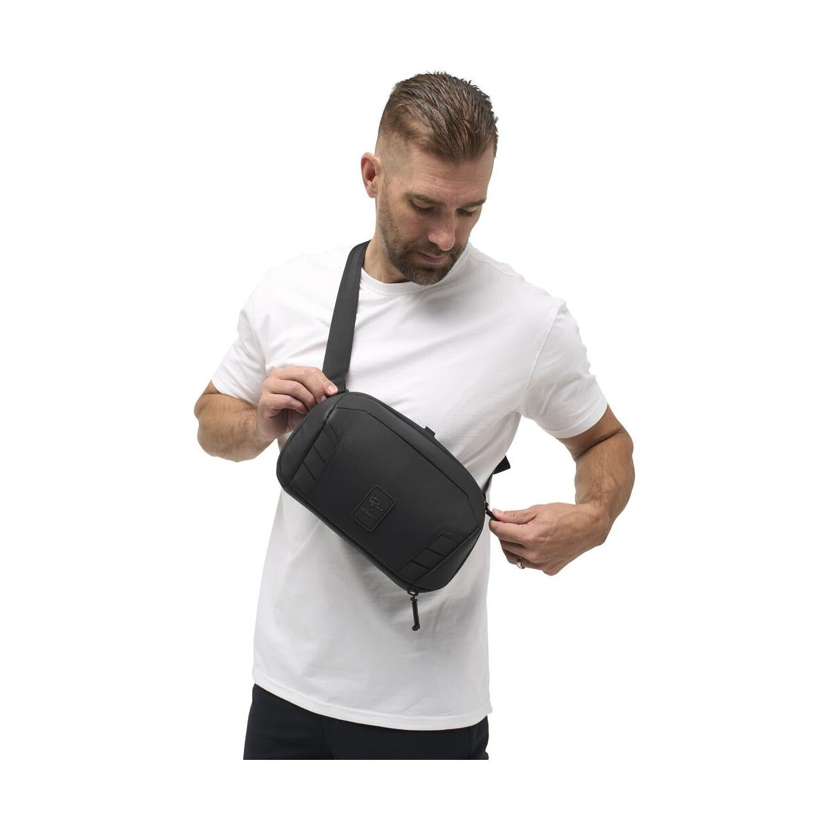 Nomatic McKinnon Camera Sling 5L - Black