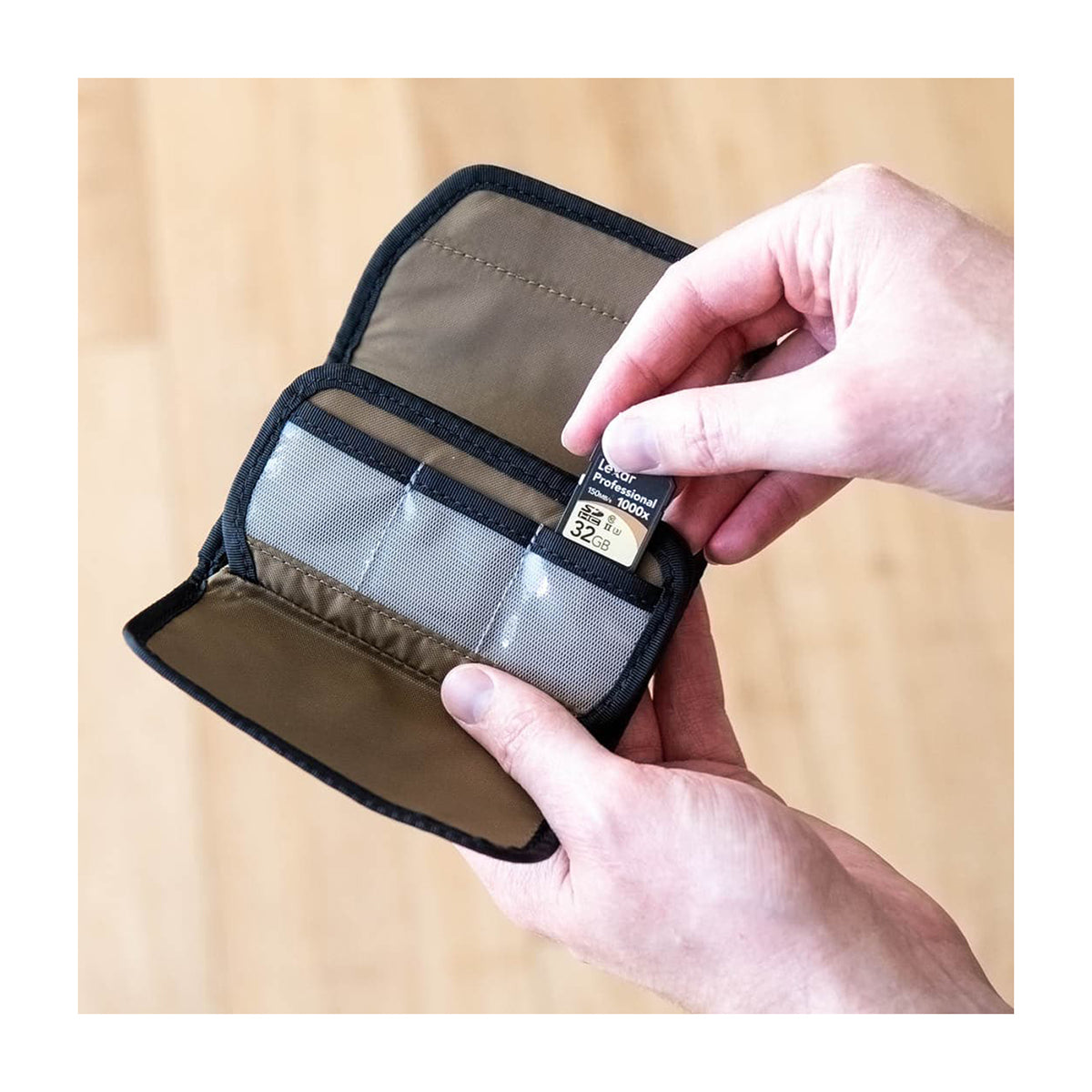 Nomatic McKinnon Memory Card Case
