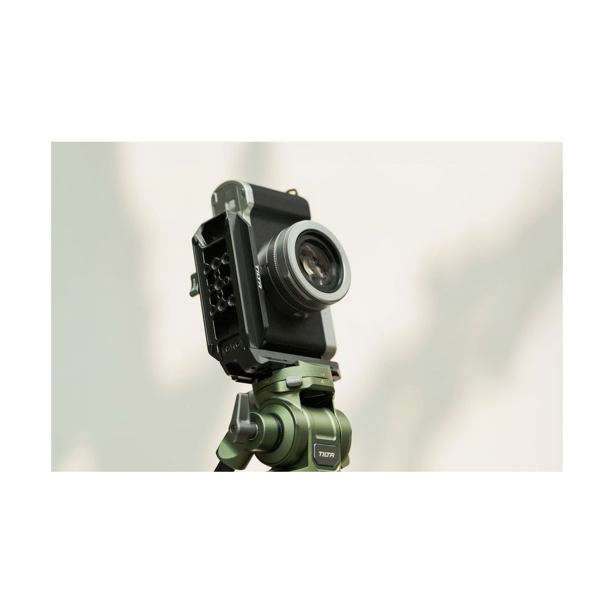 Tilta Universal Vertical Mounting Bracket — bracket mounted on camera vertical orientation 2 view
