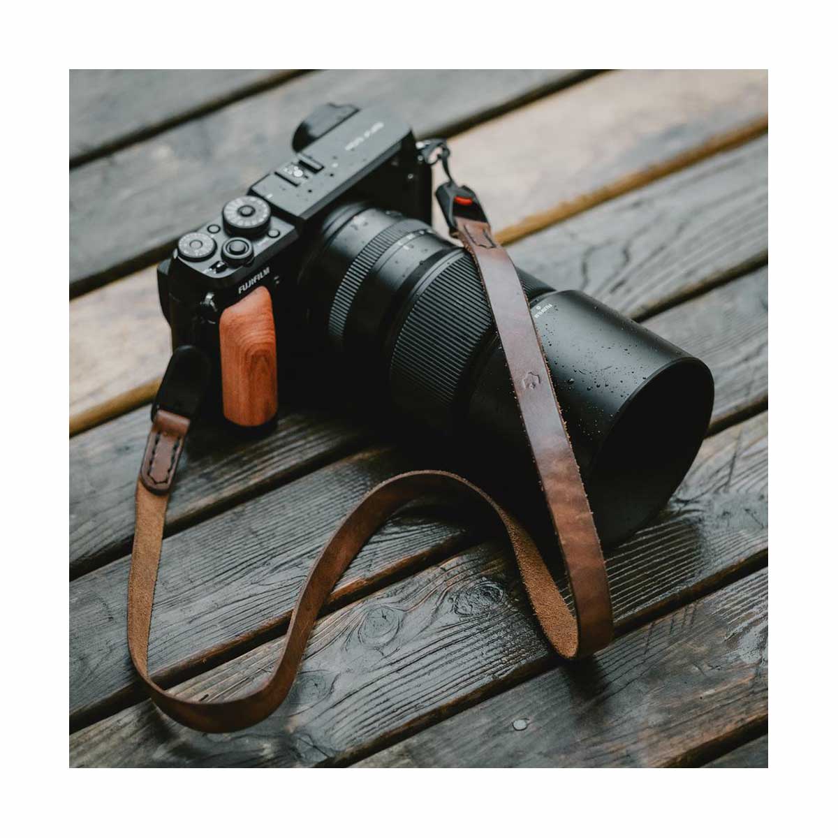 Clever Supply 40" Minimal Anchor Strap - English Tan