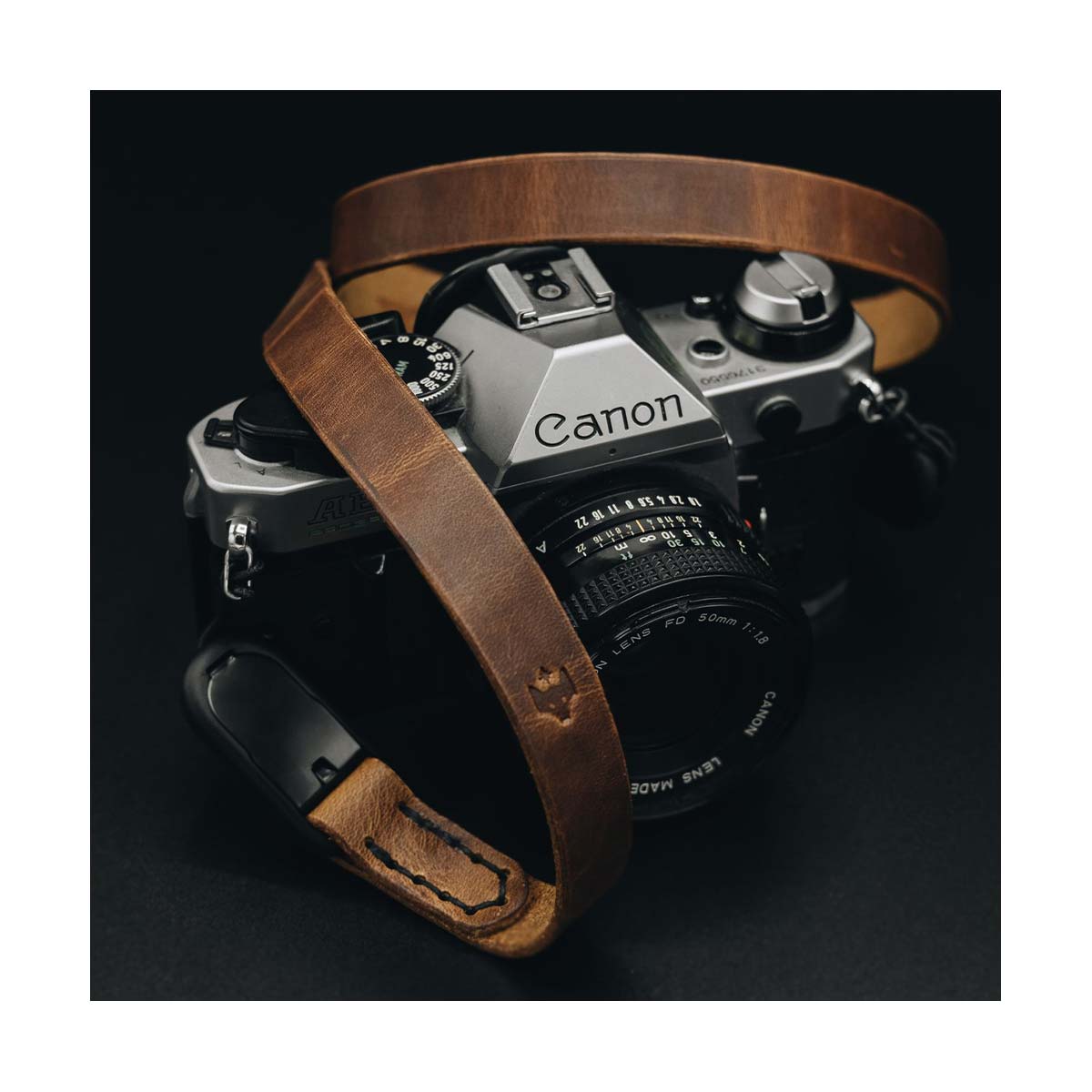 Clever Supply 40" Minimal Anchor Strap - English Tan