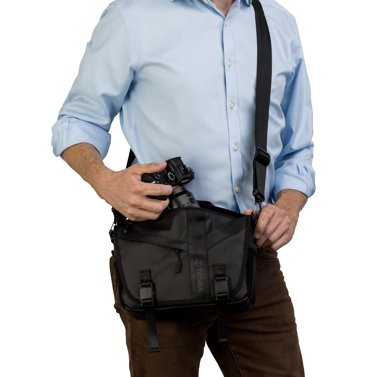 Tenba DNA 8 Black Messenger Bag (Special Edition)
