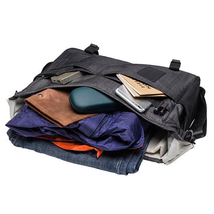 Tenba DNA 15 Slim Graphite Messenger Bag, bags shoulder bags, Tenba - Pictureline - 5