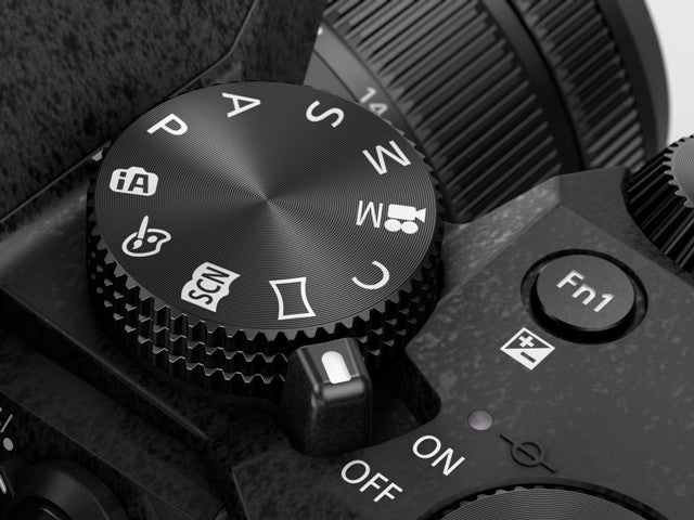 Panasonic Lumix DMC-G7 Mirrorless Digital Camera with 14-42mm Lens (Black), camera mirrorless cameras, Panasonic - Pictureline - 5