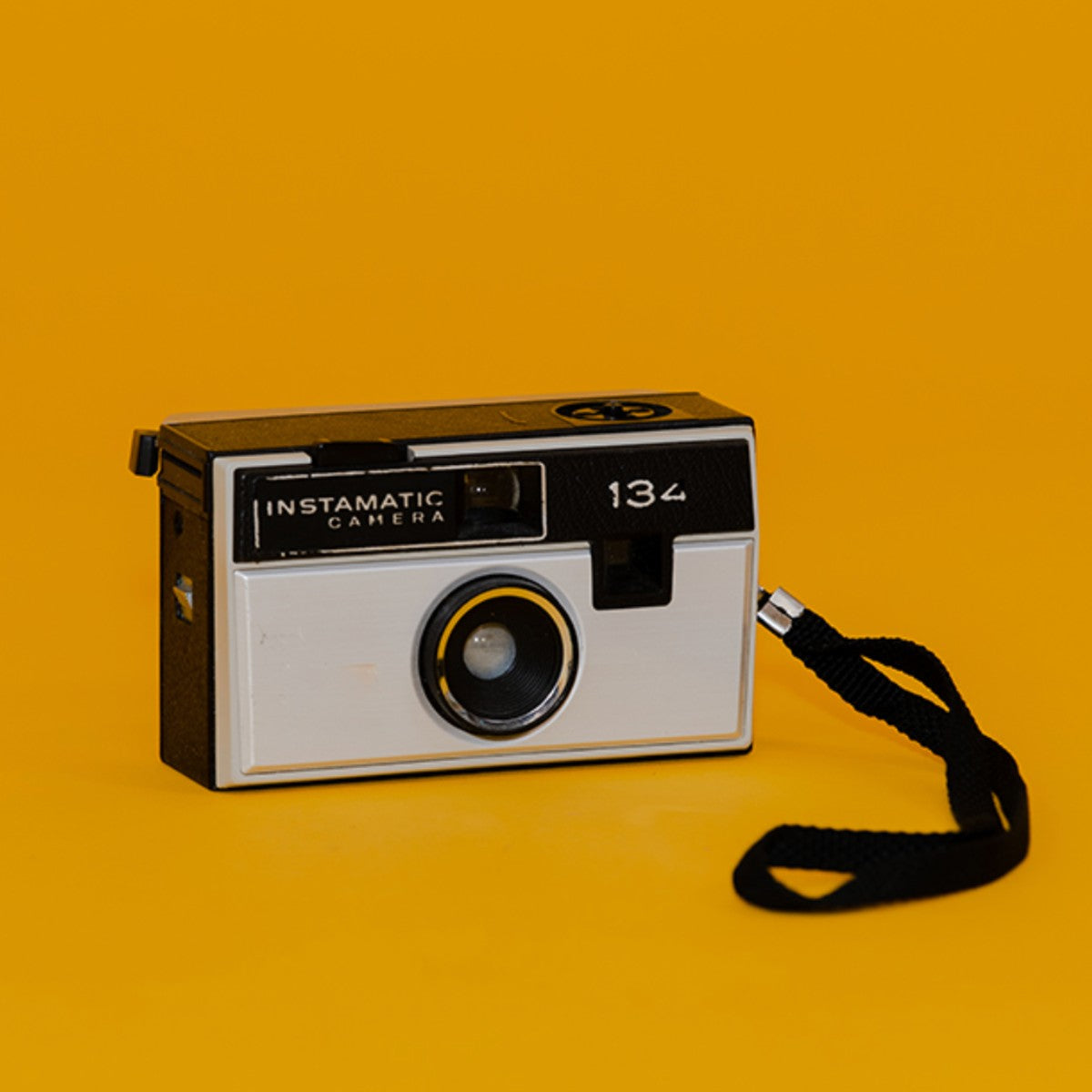 Superior Forsythia Yellow 107"x12 Yds. Seamless Background Paper (14)