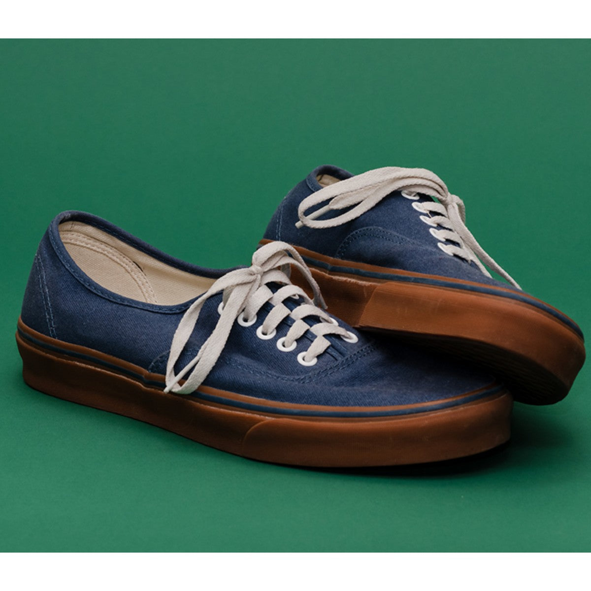 Superior Deep Green 107"x12 Yds. Seamless Background Paper (12)