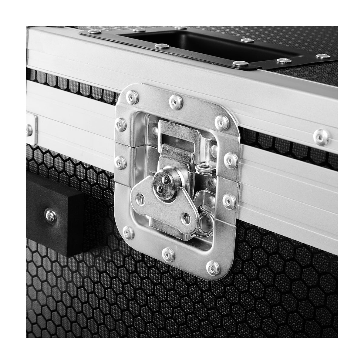 Aputure STORM CS32 BLAIR-CG Full Color LED Light Flight Case Kit (Bare Ends Cable)