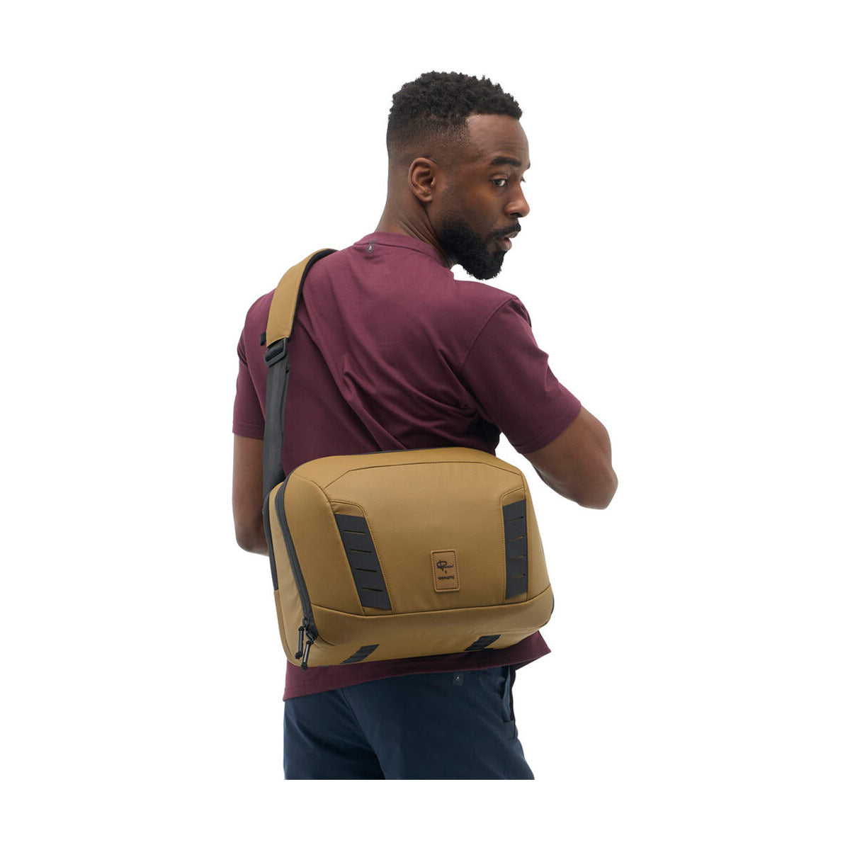 Nomatic McKinnon Camera Messenger Sling 13L - Coyote