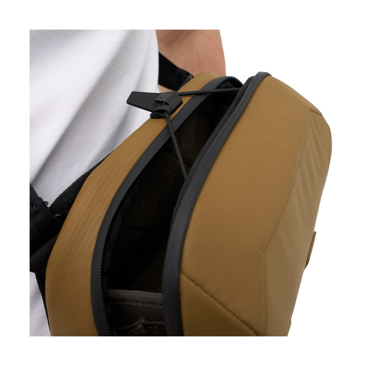 Nomatic McKinnon Camera Sling 5L - Coyote