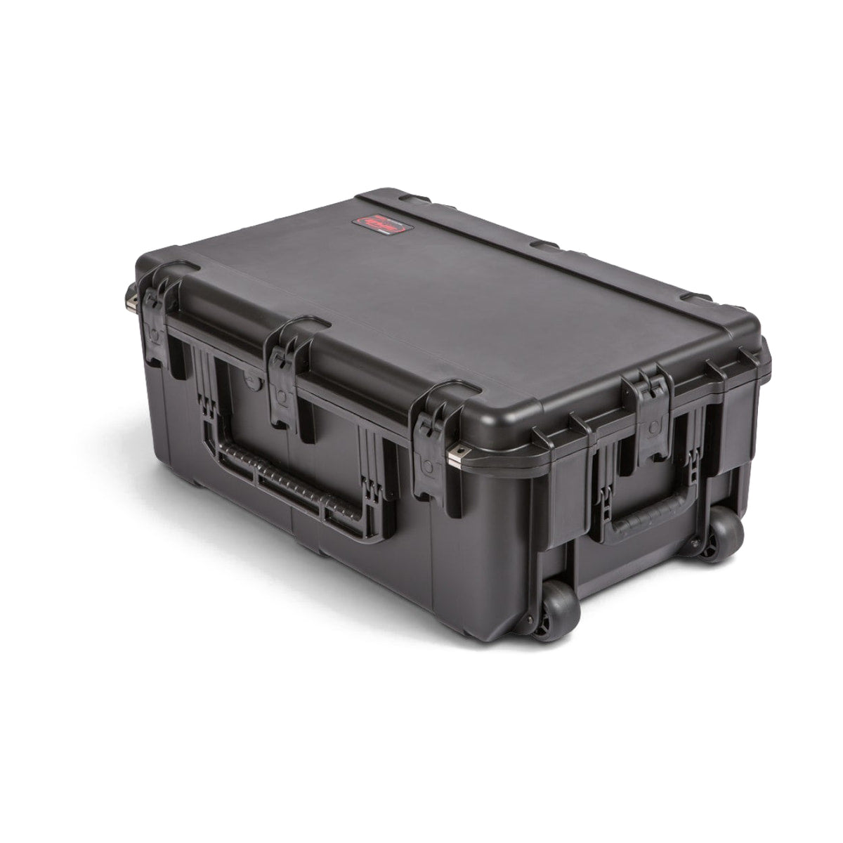 SKB iSeries 2918-10 Rolling Waterproof Case (Cubed Foam) — closed three quarter view with wheels view