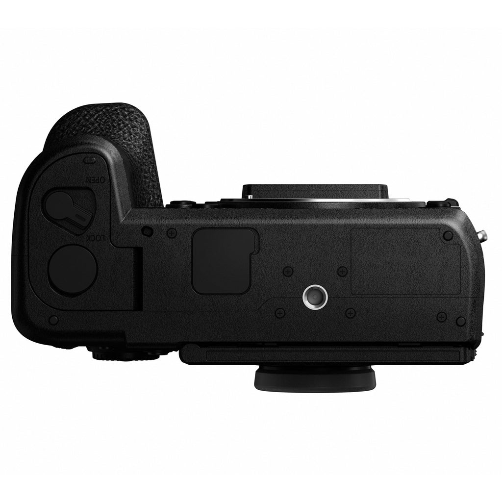 Panasonic Lumix S1R Mirrorless Camera Body with 24-105mm f/4 Lens