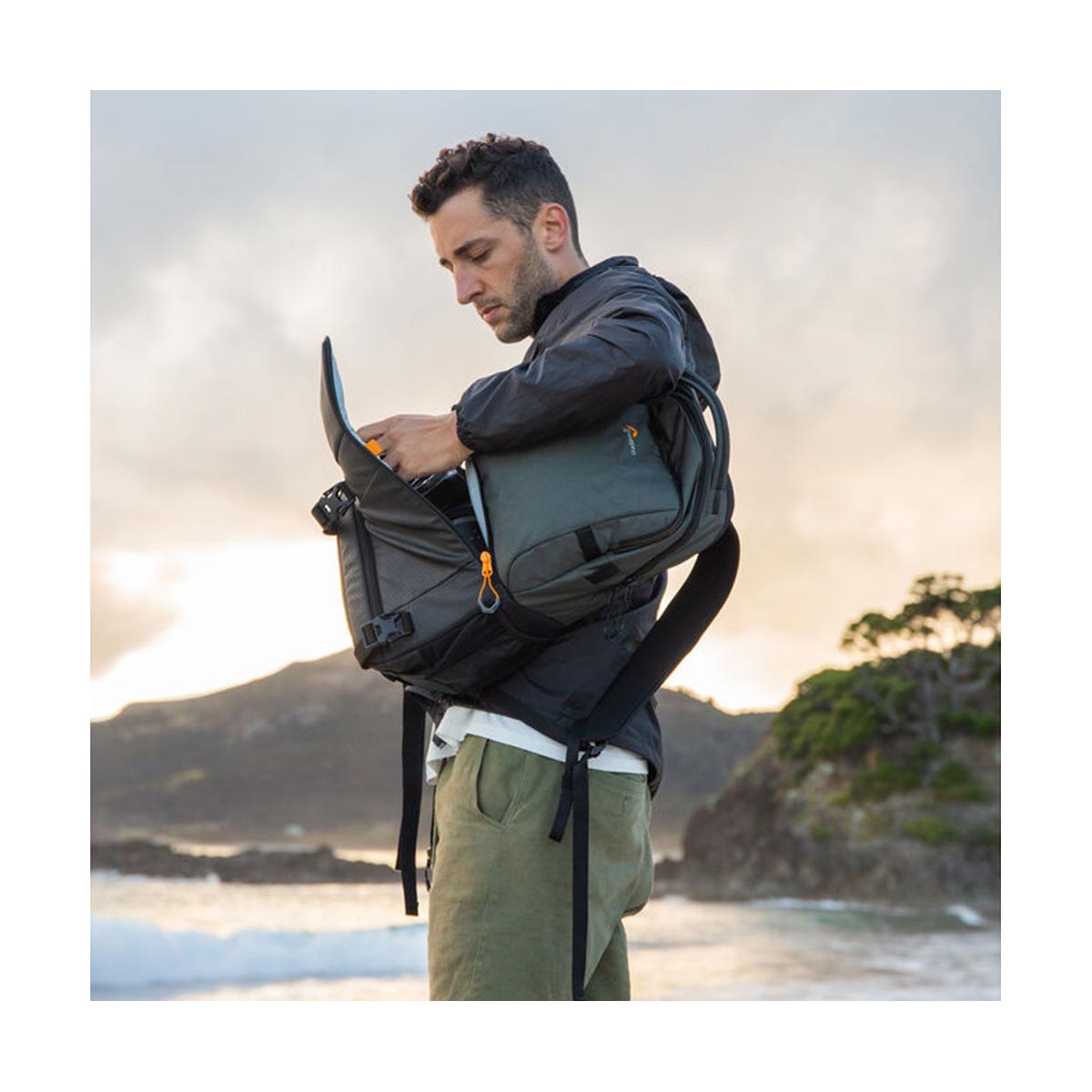 Lowepro Fastpack BP 250 AW III (Gray)