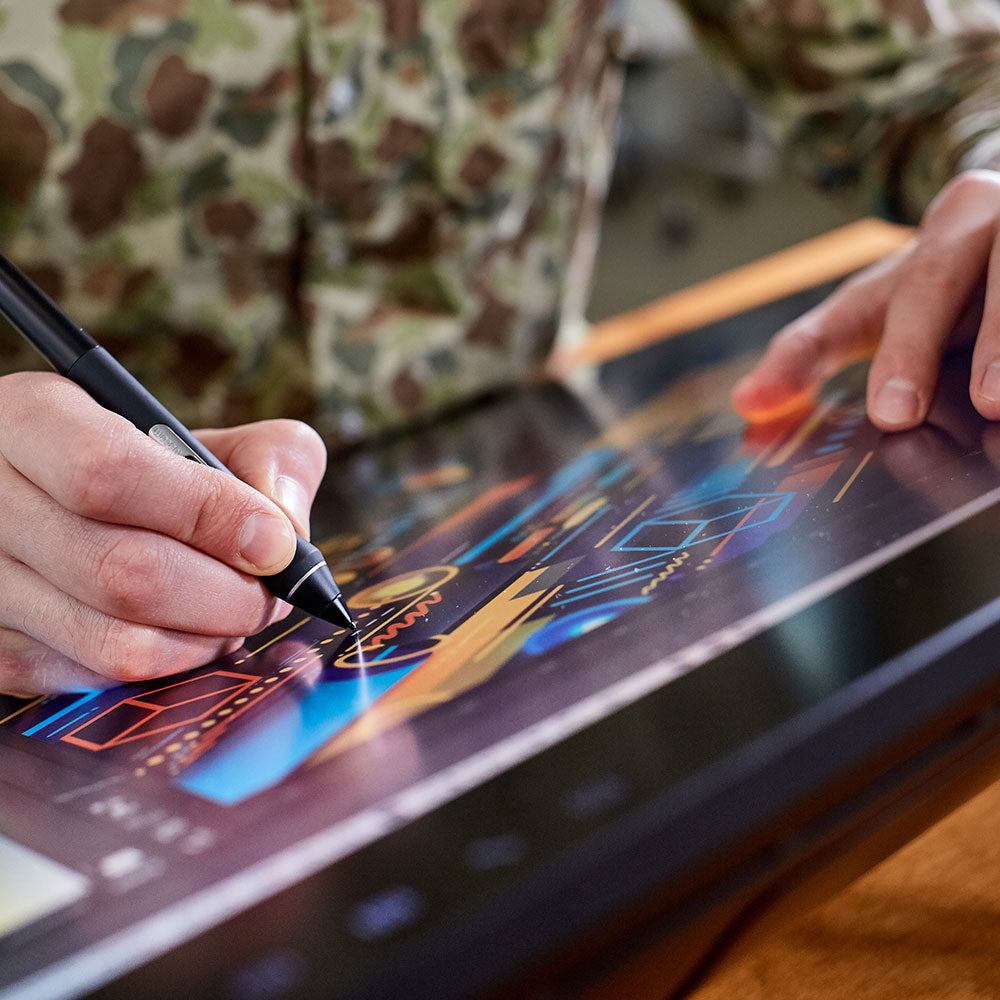Wacom Cintiq Pro 32 Creative Pen & Touch Display