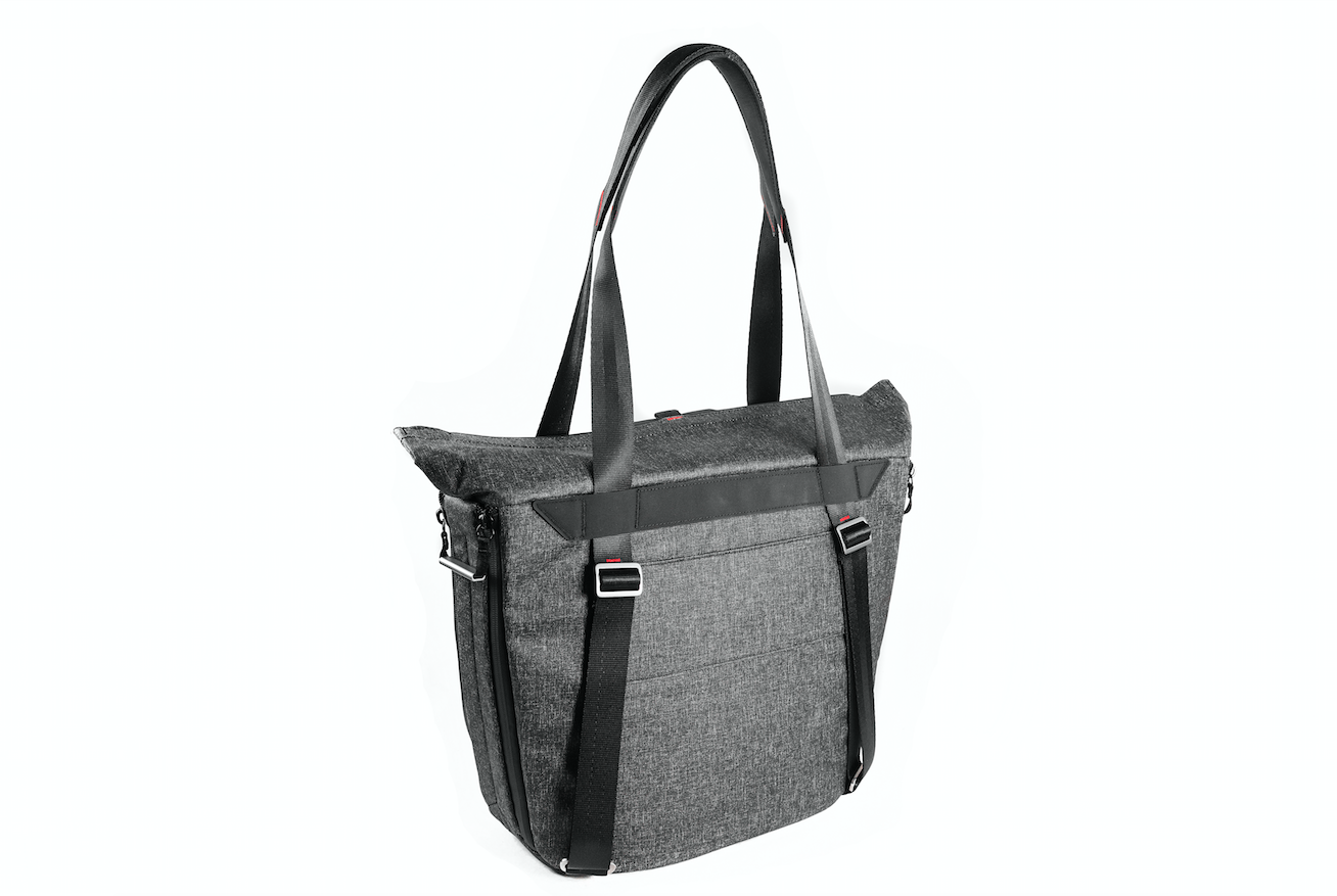 Peak Design Everyday Tote 20L Charcoal, bags shoulder bags, Peak Design - Pictureline  - 3