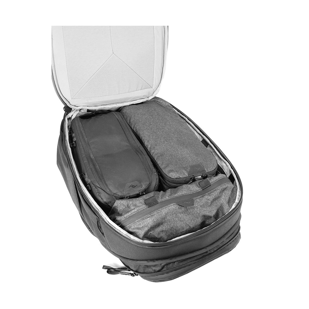 PEAK DESIGN　TRAVEL BACKPACK 30L Peak Design Travel Backpack 30L - Black