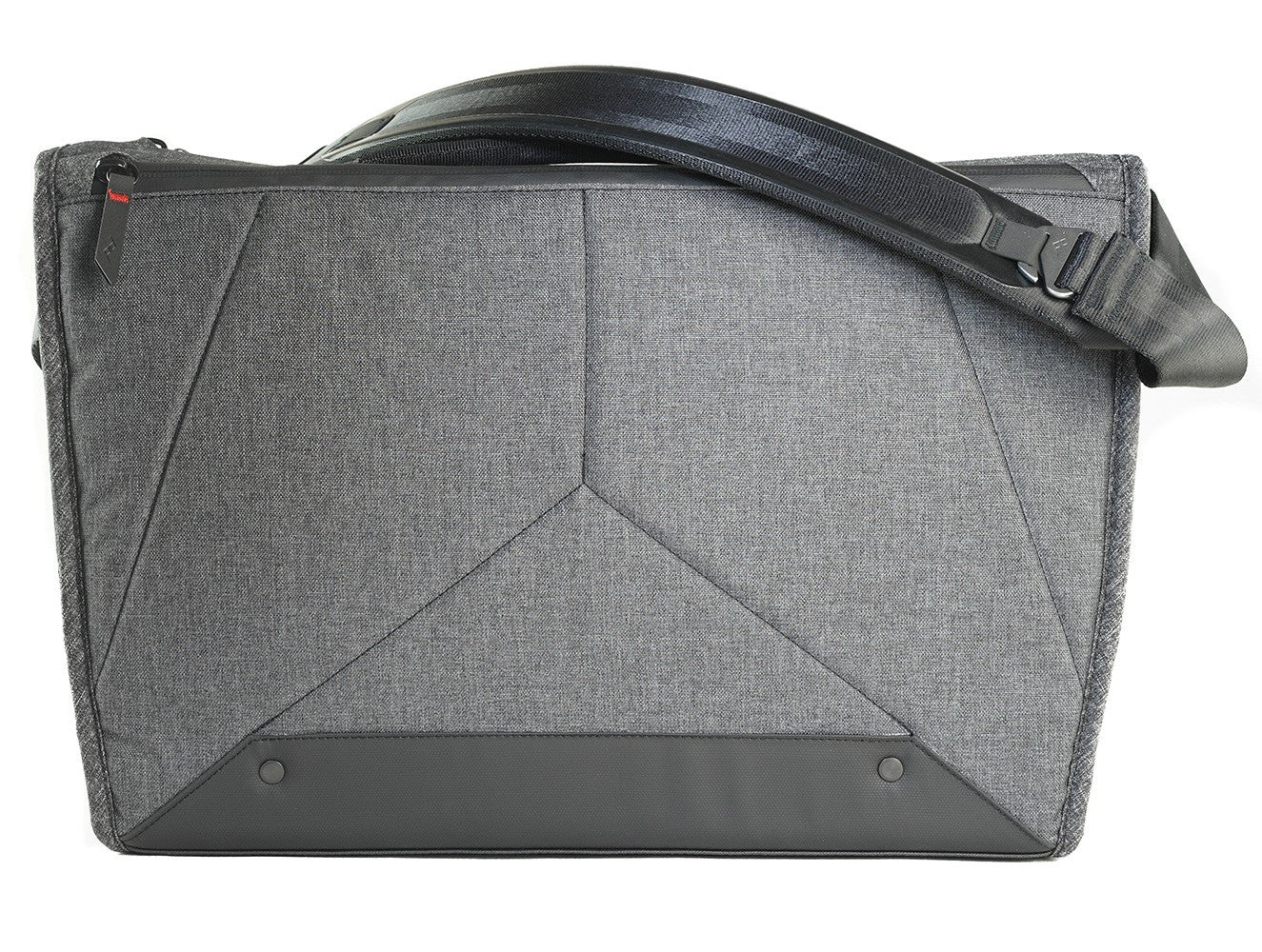 Peak Design The Everyday Messenger 13” – Charcoal, bags shoulder bags, Peak Design - Pictureline  - 2