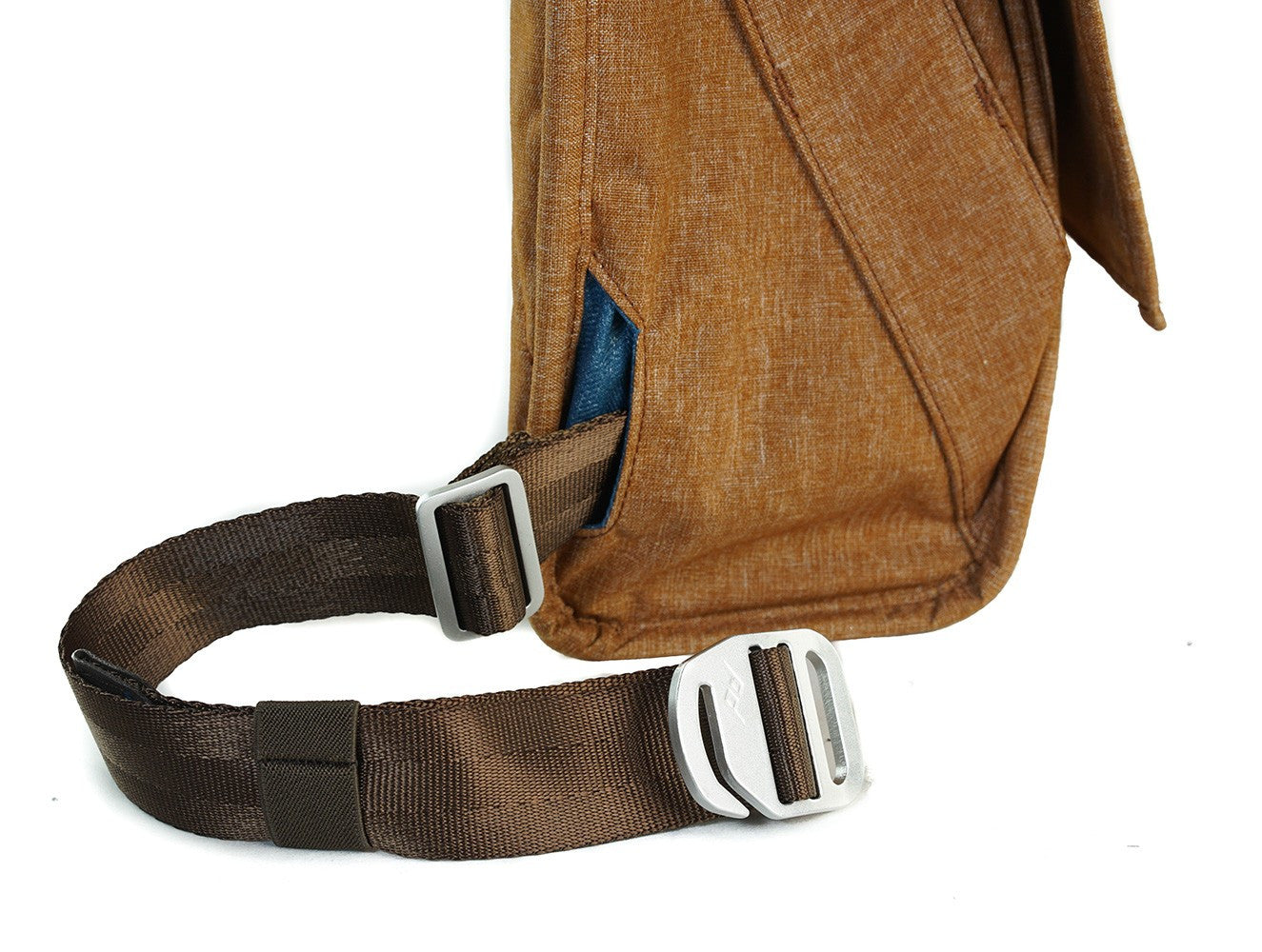 Peak Design The Everyday Messenger 13” – Heritage Tan, bags shoulder bags, Peak Design - Pictureline  - 5
